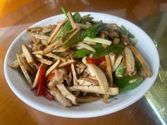 -芦茨金富饭庄·25年老字号·专做稻草鸡