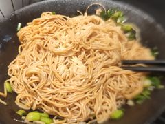 香辣牛骨汤面-贡梅老面馆·蟹粉面·无锡特色小吃(南长街主推店)