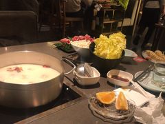 -捞王锅物料理(上海世茂广场店)