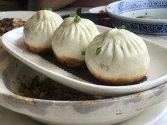招牌生煎包-上海会馆(香港名都店)