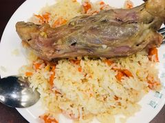 豪华羊腿饭-巴依家新疆手抓饭(菱角湖万达店)
