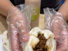 -李与白包子铺(桐梓林店)