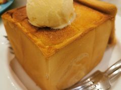 -港丽餐厅(高德置地店)