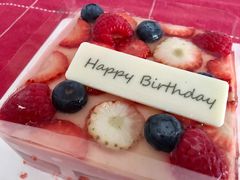 水晶气泡酒草莓慕斯蛋糕-派悦坊·甜品·蛋糕(日坛店)