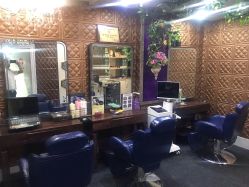 -阿兵荣辉美容理发有限公司
