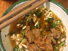 -拈签一笑黄牛肉辣卤串串