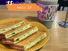 咖椰吐司-HELLO 27 意面·沙拉·帕尼尼