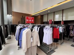 -广州周大福金融中心