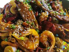 -张大师鸭爪爪特色干锅(南湖店)