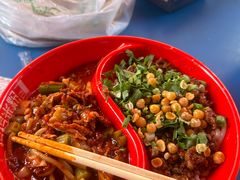 -玲玲米粉·新疆现炒米粉(大十字总店)