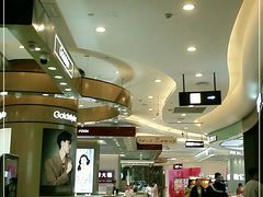 -王府井百货熙地港店
