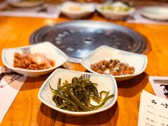 -唯成•韩国炭火烤肉 유성고기