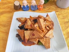 -天天向上素食餐厅(五台山店)