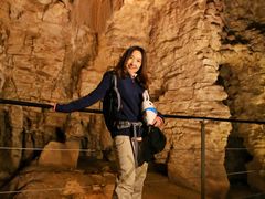 -怀托摩萤火虫洞