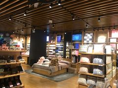 -九木杂物社(恒隆广场店)