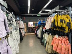 -迪卡侬(徐泾店)