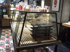 面包甜点陈列柜-TOUCH泰奇(南汇南门大街店)