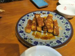 -炉小二铜锅牛蛙•川湘菜(三里屯店)