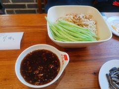 -余丞记川渝面馆(云峰店)