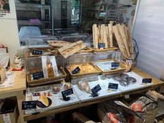 面包甜点陈列柜-风车面包