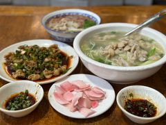 -茅屋大酒店