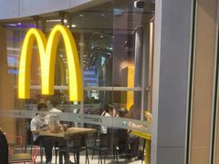 -麦当劳(中二横路店)