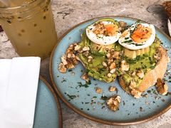 牛油果煮蛋吐司-RAC BAR(安福路店)