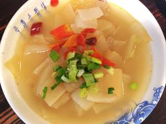 -蓝田九大碗民俗食府(蓝田店)
