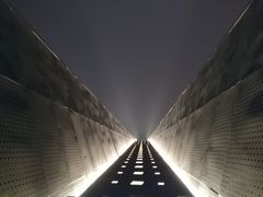 -南京眼步行桥