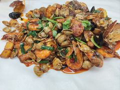 -老地方啤酒屋·海鲜青岛菜大排档(台东步行街店)