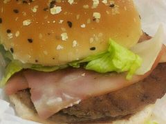 培根蔬萃双层牛肉汉堡-麦当劳(明湖店)
