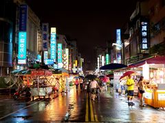 -六合夜市