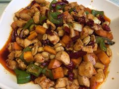 -赶海部落海鲜城(海阳路店)