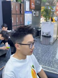 -藤野造型专业烫染接发