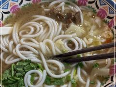 -鑫花溪牛肉米粉(人民广场店)