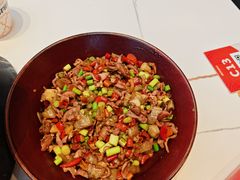 -阿瓦山寨·湘菜现炒·剁椒鱼头王(咸阳总店)