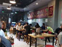大堂-范贤光鸡公煲(平乐园总店)