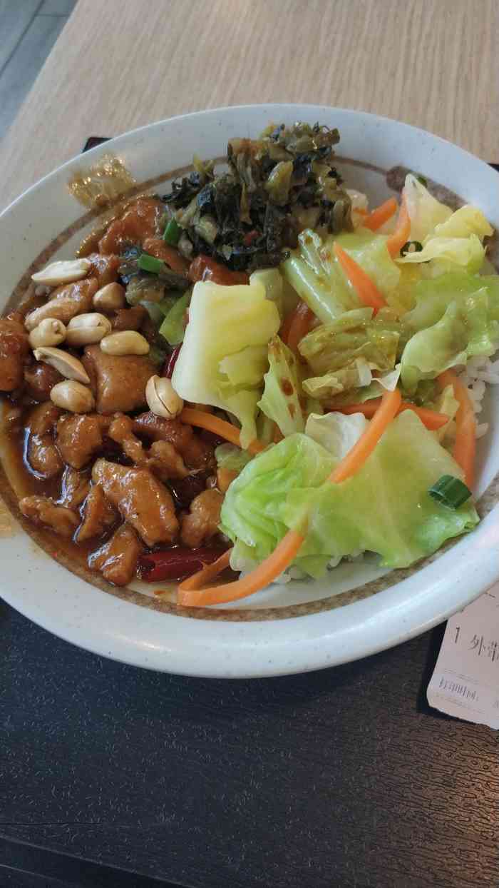 机场的这家中式快餐算相当不错
