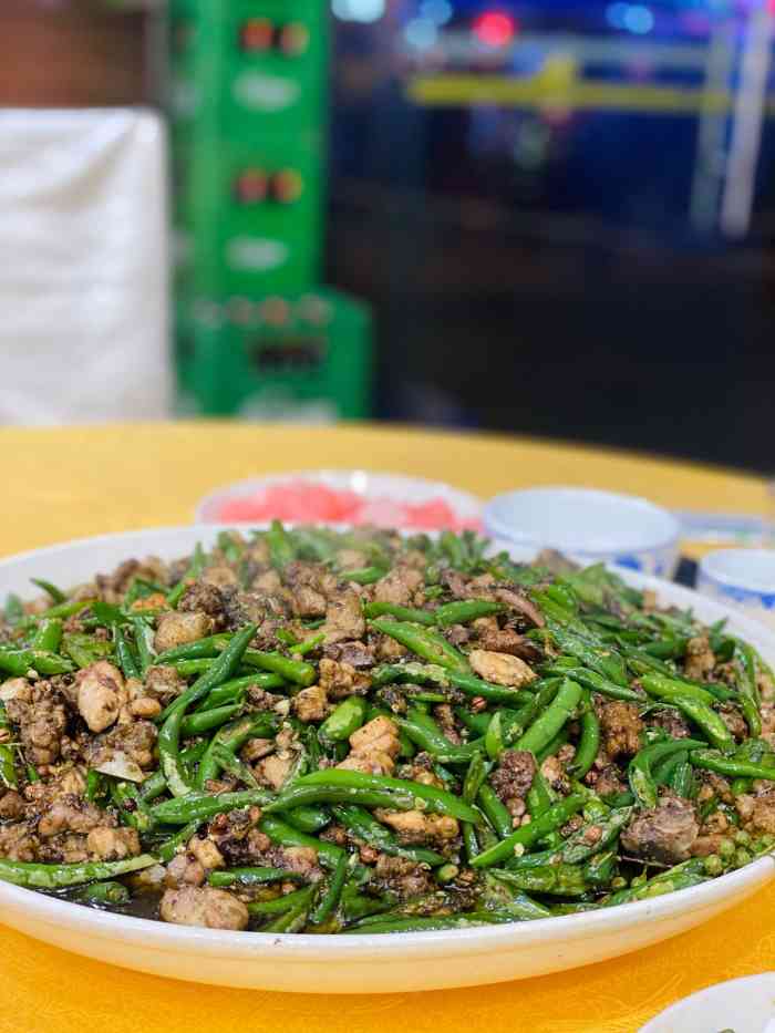 陈有良尖椒鸡(綦江店)-"尖椒鸡分量很足,椒很足,很麻来得有点晚..."-