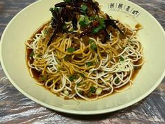 -靓靓蒸虾·头牌蒸虾(万松园玲珑店)