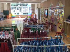 -上海青草地幼儿园