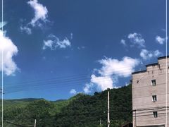 -安吉龙王山峡谷漂流