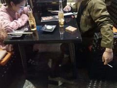 -何师烧烤·香辣蟹·川菜·30年老品牌(太古里旗舰店)