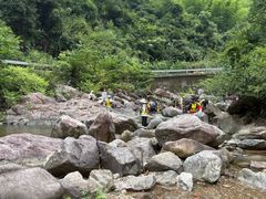 -安吉龙王山峡谷漂流