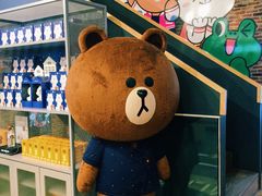 -LINE FRIENDS Garosu-gil Flagship Store