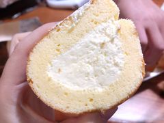 -红宝石·鲜奶小方·海派西点房(南翔店)