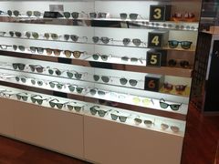 -LensCrafters亮视点·OAKLEY精选(静安嘉里中心店)