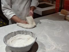 -城市大道红炉披萨烘焙坊