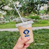 夜游锦江河畔盒子咖啡店