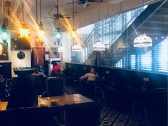 -拖板鞋咖啡旅行酒店(春熙路地铁站店)